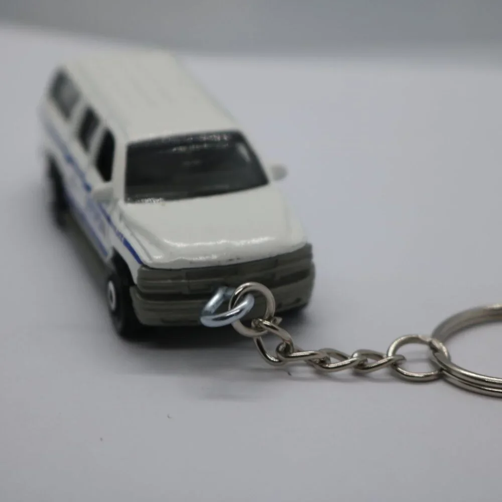 Matchbox 2000 Chevy Suburban NYPD custom keychain 1/64 scale